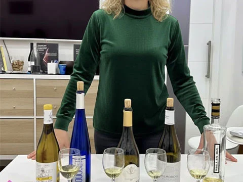 Vinos Blancos: Del Verdejo al Mar